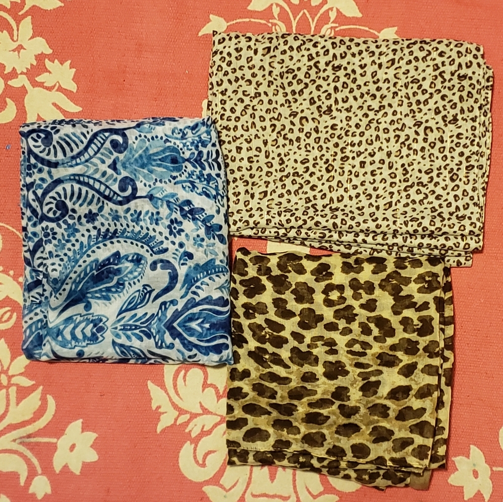 3 Multicolor Design Infiniti Scarves Bundle - Picture 7 of 8